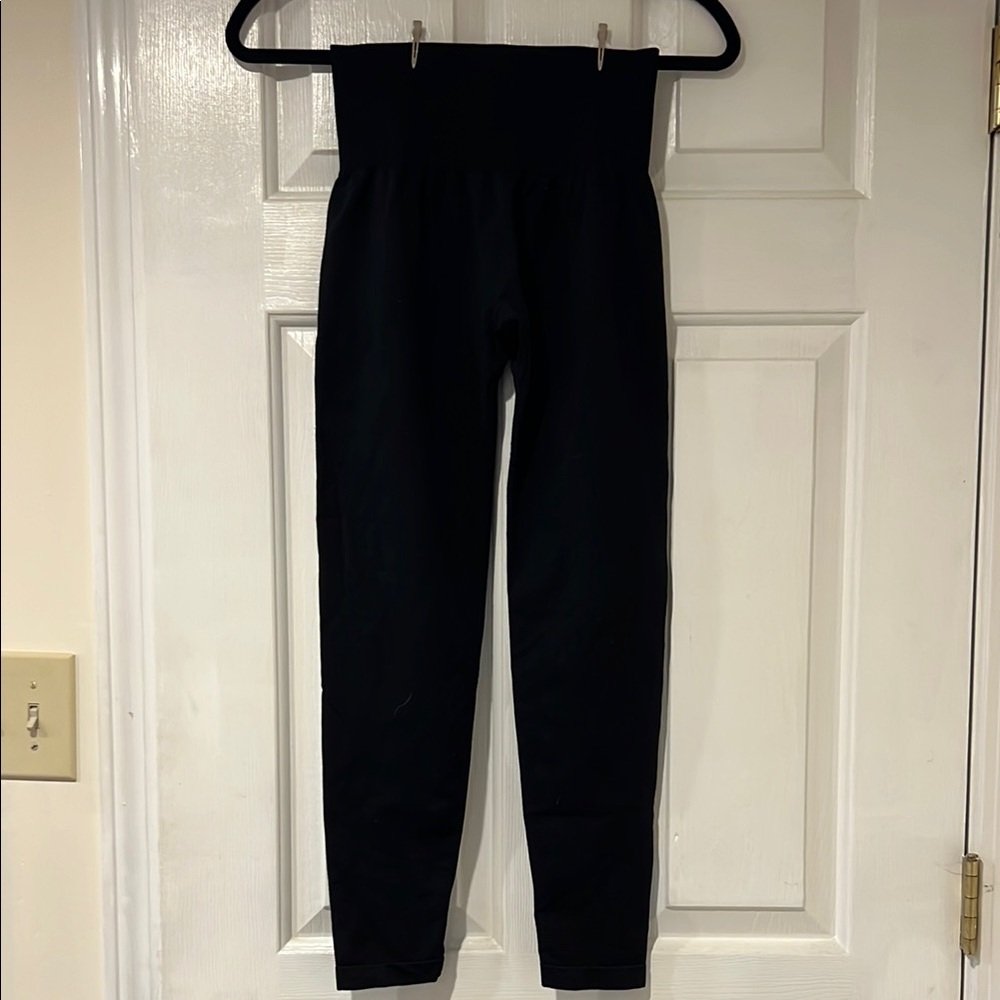 NVGTN Black Solid Seamless Leggings